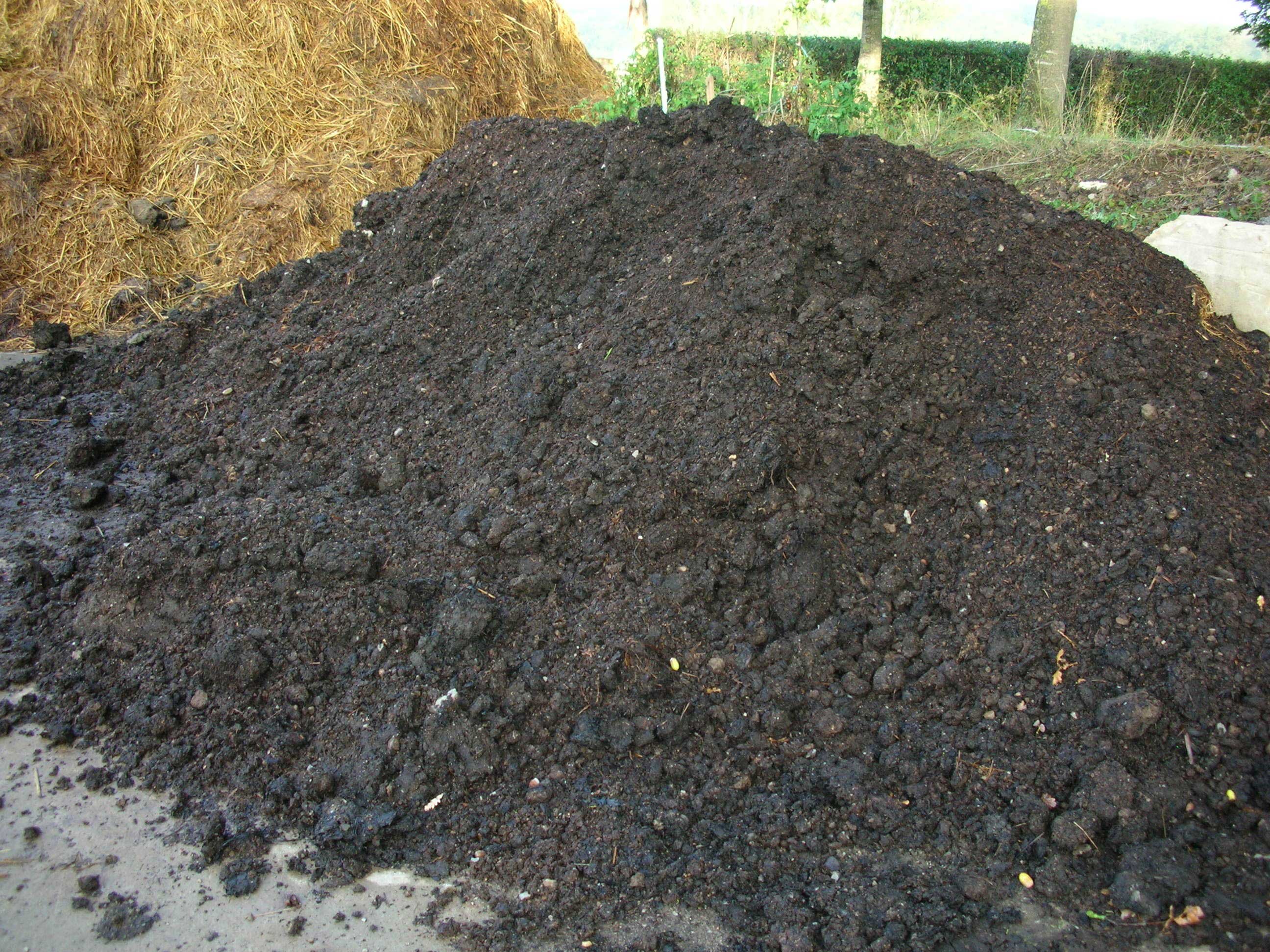 Terreau 4 composts (bovin, équin, ovin et végétal) 